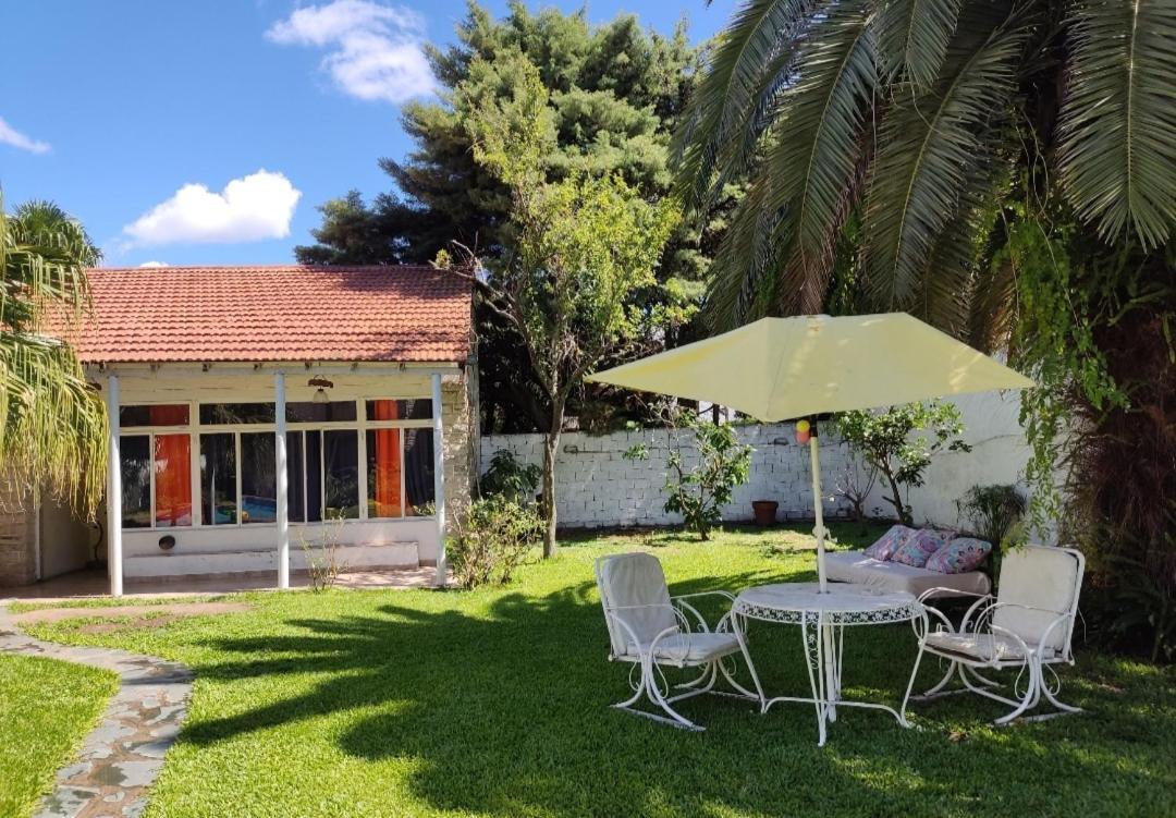Olivos, Posada Y Habitaciones Буенос-Айрес Екстер'єр фото
